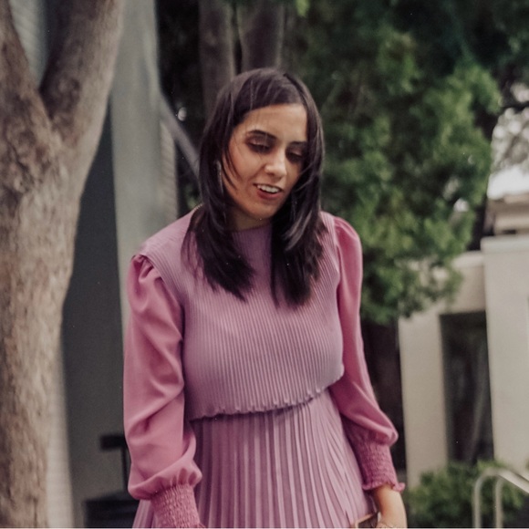 Meet your Posher, Amaira - Picture 4 of 7